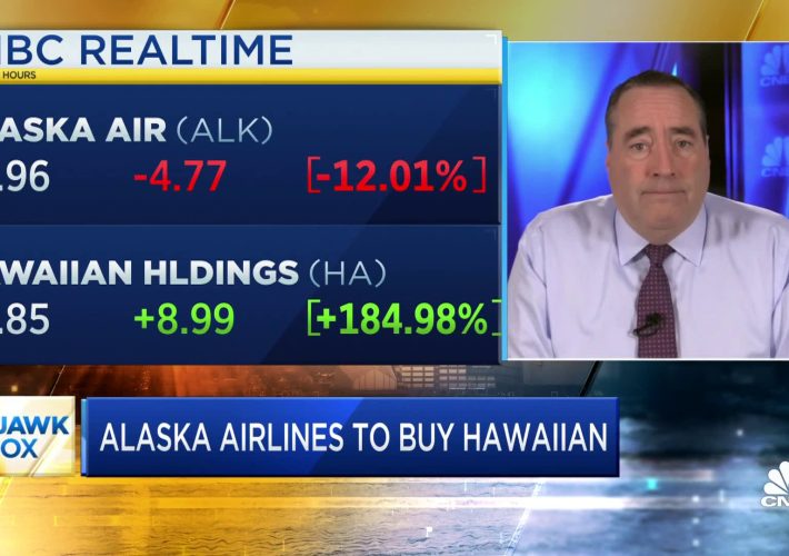 Alaska Airlines agrees to buy Hawaiian Airlines in $1.9 billion deal