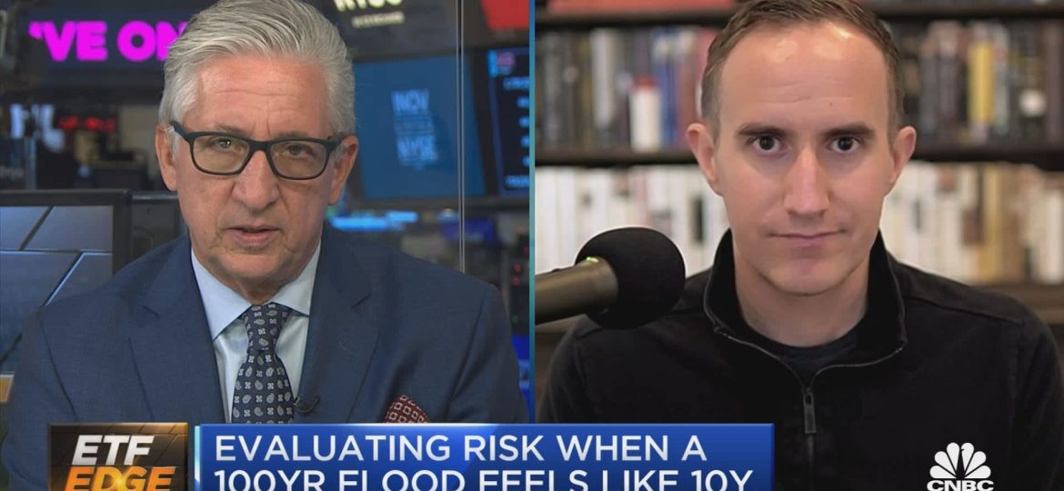 ‘The Psychology of Money’ author Morgan Housel gives advice to investors afraid of market downturns